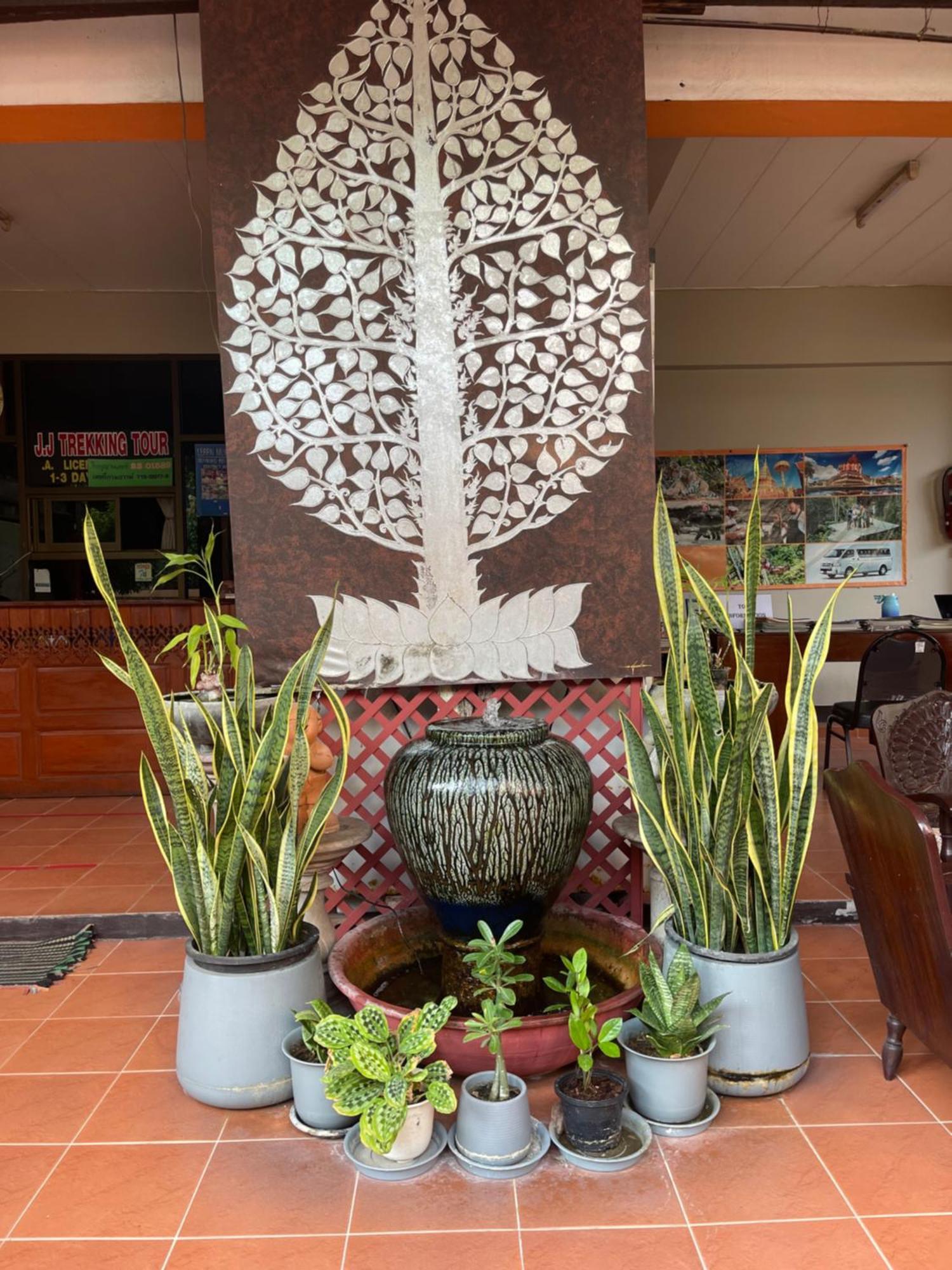 Jj Guesthouse Chiang Mai Buitenkant foto