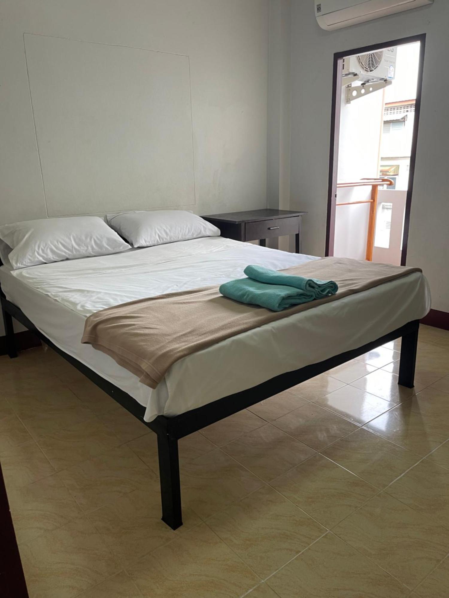Jj Guesthouse Chiang Mai Buitenkant foto
