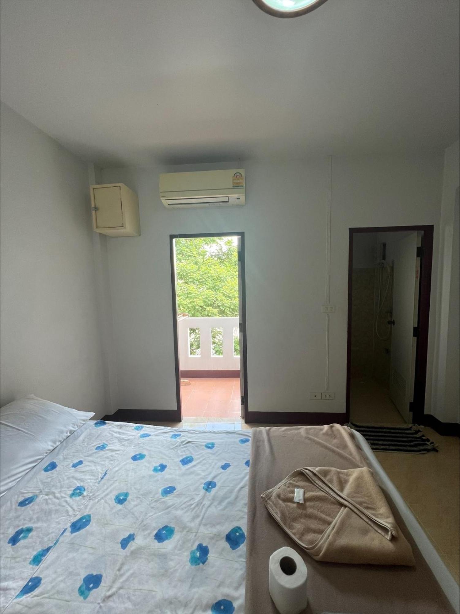 Jj Guesthouse Chiang Mai Buitenkant foto
