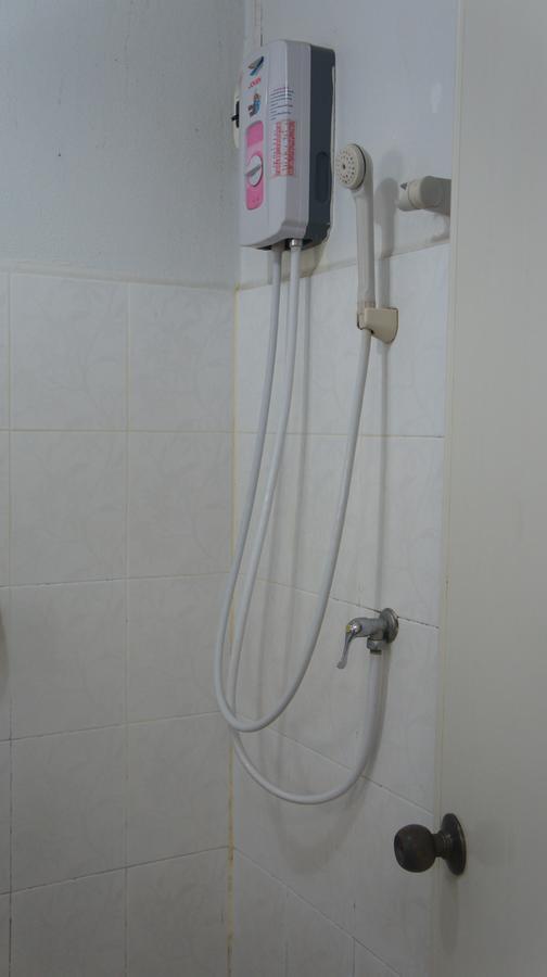 Jj Guesthouse Chiang Mai Buitenkant foto