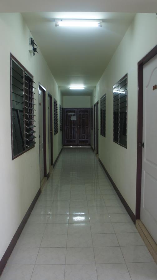 Jj Guesthouse Chiang Mai Buitenkant foto